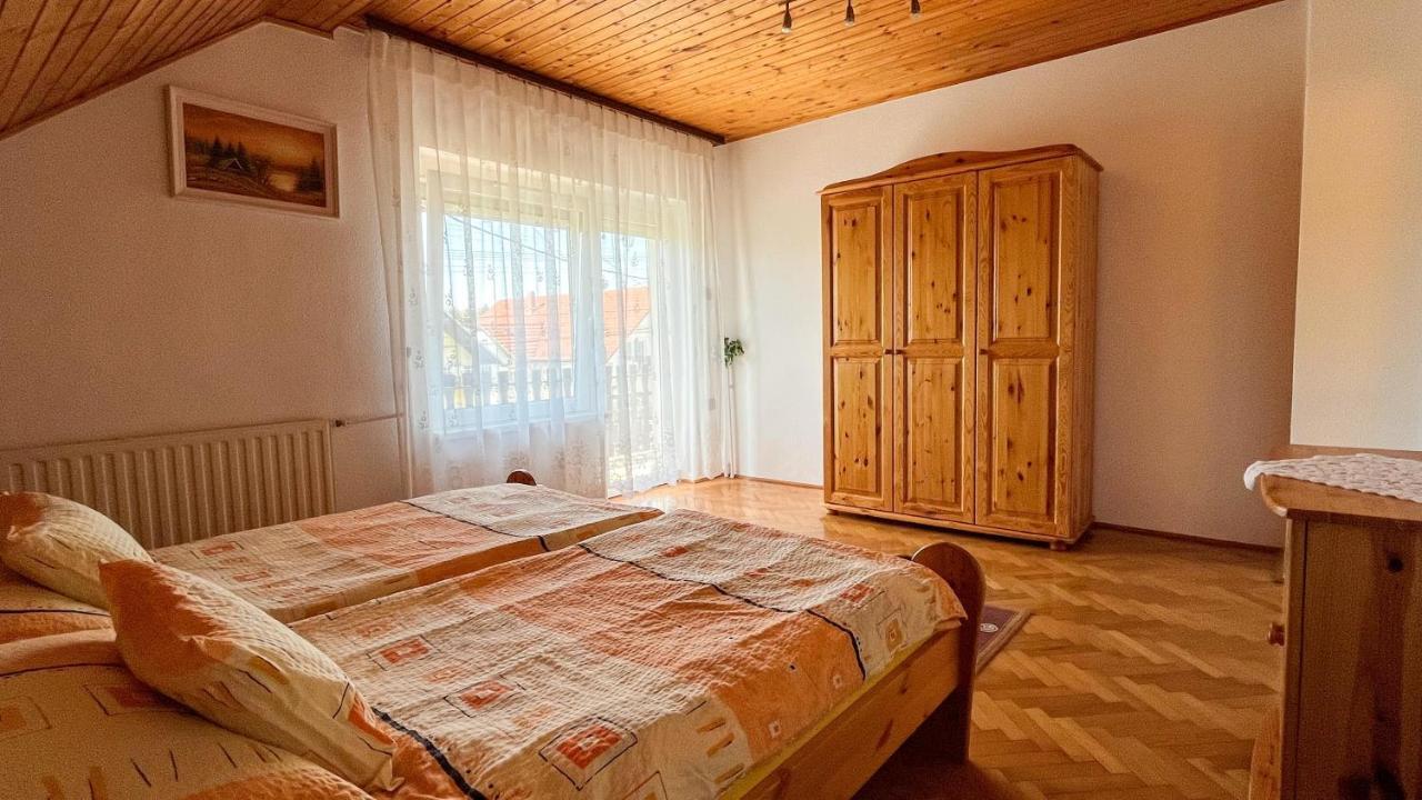 Magyar Apartmanhazak I-Iii. Zalakaros Exteriör bild